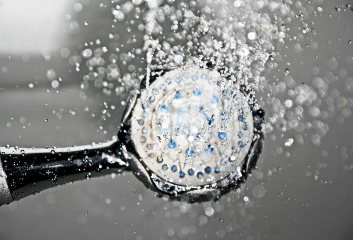 shower head photo and water